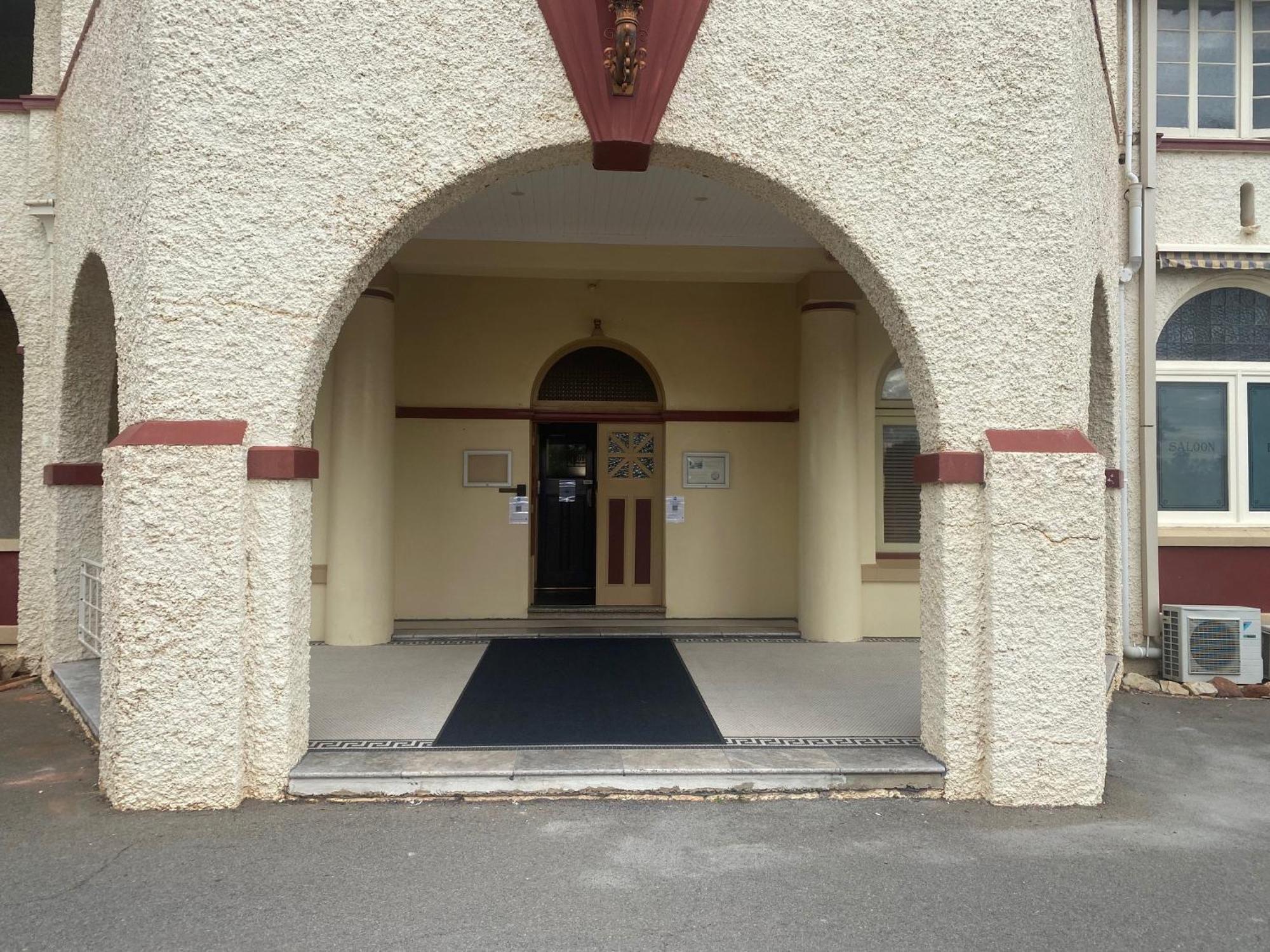 Hydro Hotel Leeton Exterior photo