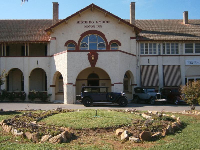 Hydro Hotel Leeton Exterior photo