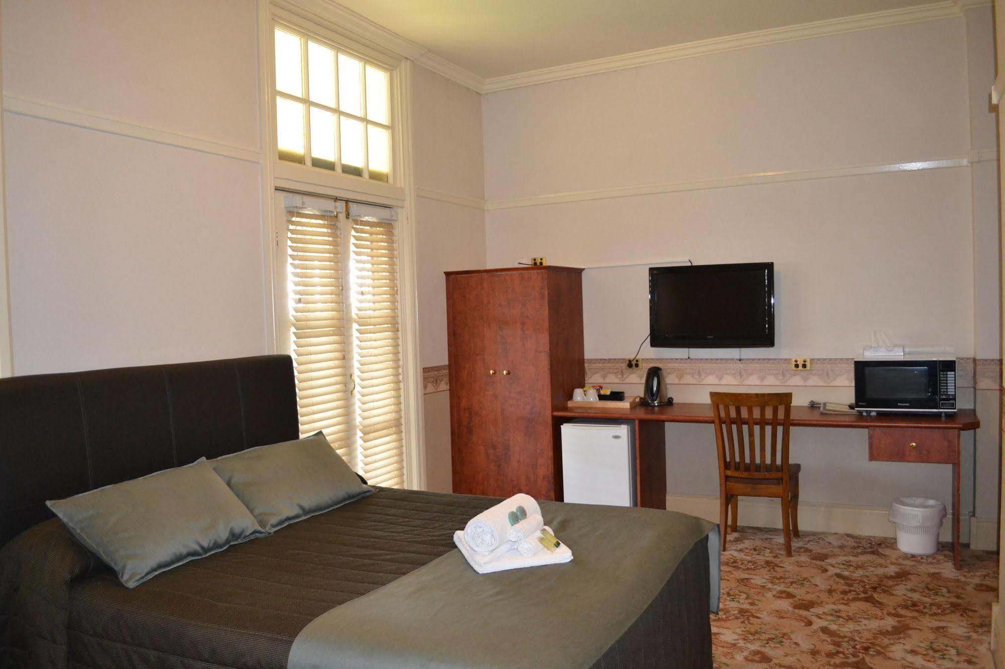 Hydro Hotel Leeton Exterior photo