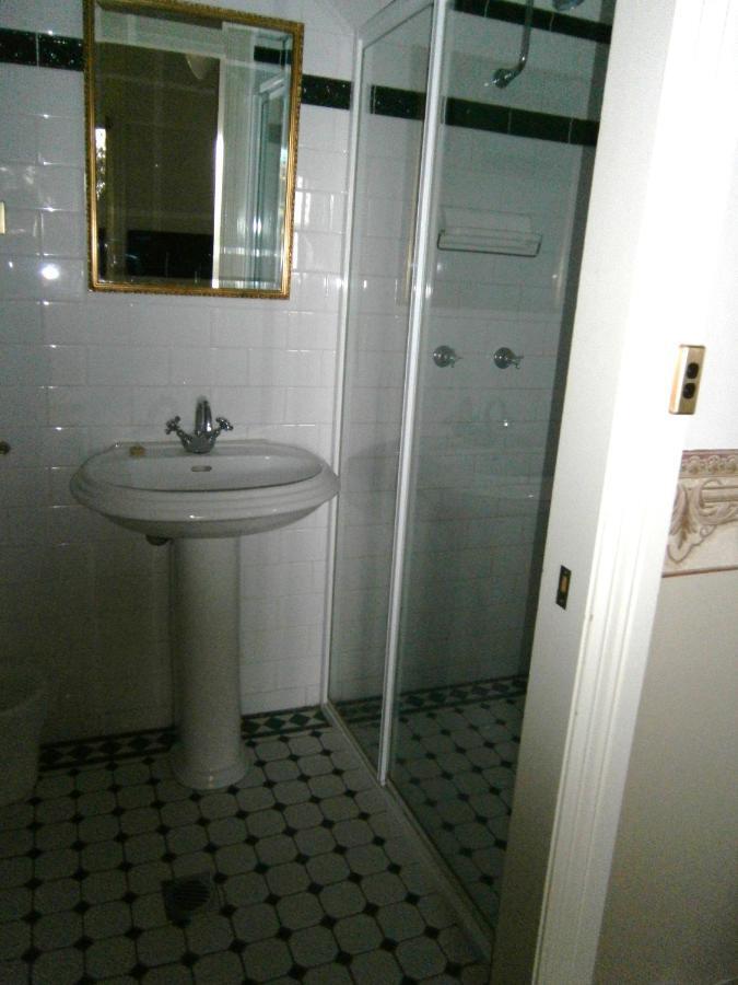 Hydro Hotel Leeton Room photo